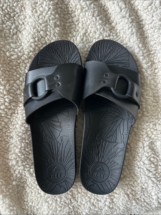 Reef Shoes - Reef Women’s Black Slide Sandals with Ring Accent
